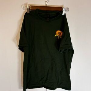 Basic Green Cotton Gildan T-shirt Sunflower